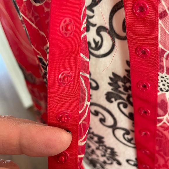 Gorgeous floral blouse by INC International Concepts. - Picture 2 of 6